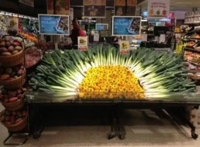 صور - بالصور: أغرب شكل لبيع الخضروات فى السعودية