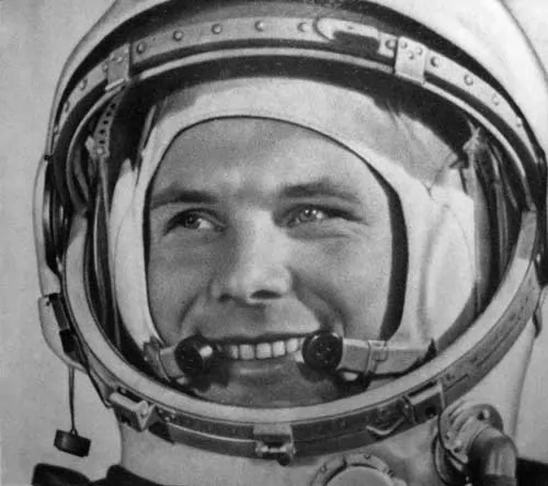 صور - معلومات عن يوري جاجارين اول رائد فضاء في العالم