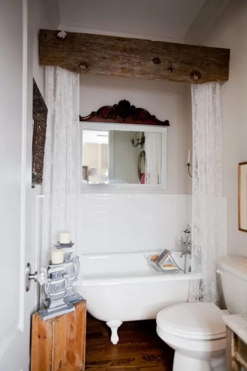 صور - كيف تصمم ديكور حمام جذاب و انيق برغم صغر مساحته ؟