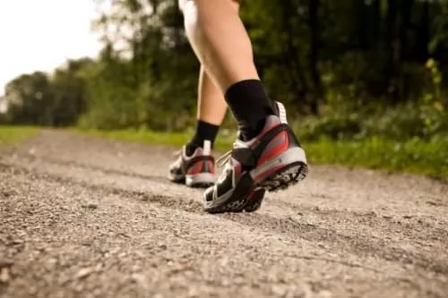 صور - كيف تساعد رياضة المشي في تخفيف الوزن بطريقة صحية ؟