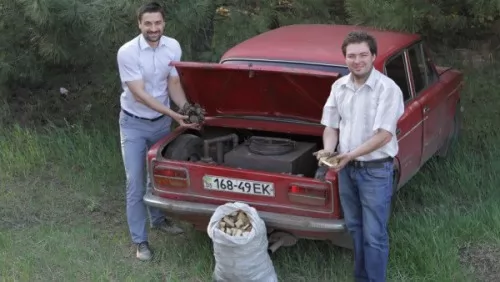 صور - غرائب وطرائف - سيارات اوكرانيا تعمل بالخشب