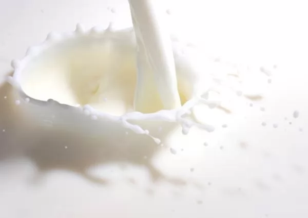 صور - كيف تستفيدين من فوائد الحليب للبشرة ؟