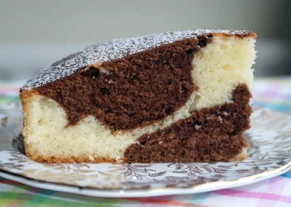 صور - طريقة عمل الكيكة الرخامية الماربل كيك