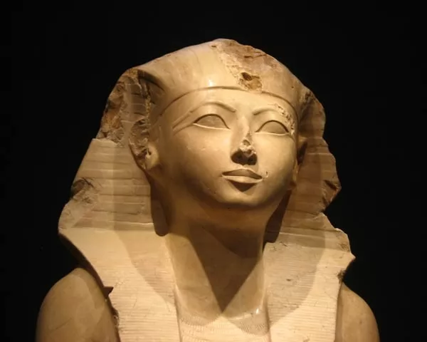 صور - اسرار الملكة حتشبسوت ملكة مصر المفقودة