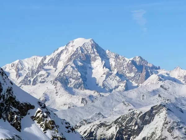 صور - لماذا يعتبر مونت بلانك واحد من اكثر الجبال الدموية في العالم ؟
