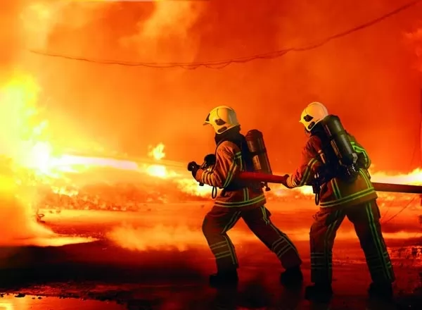 مكافحة الحرائق من اخطر المهن في العالم