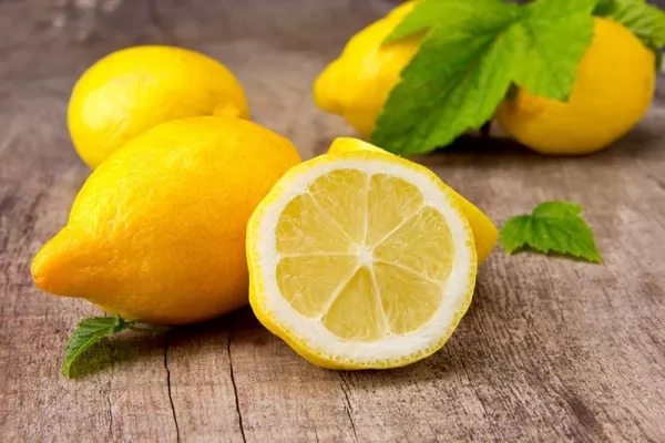 الليمون لمكافحة التسمم الغذائى