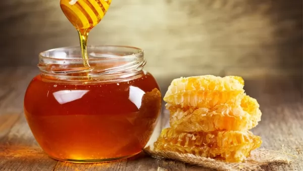 العسل لمكافحة التسمم الغذائى