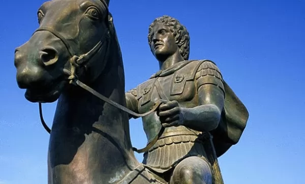 بوسيفالوس هو اسم حصان الاسكندر الاكبر المفضل