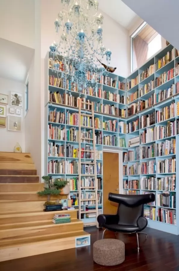 تصاميم المكتبات المنزلية للمنازل المرتفعة