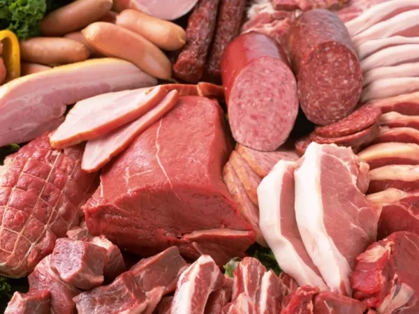 اللحوم الحمراء من الاطعمة المسببة للامساك