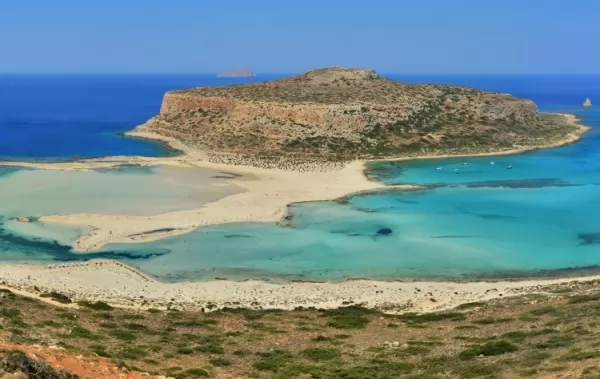 شاطىء بالوس لاجون من اجمل شواطئ اليونان