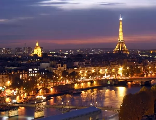 رحلة إلى مدينة باريس  Paris-travel_11613_1_1582879887