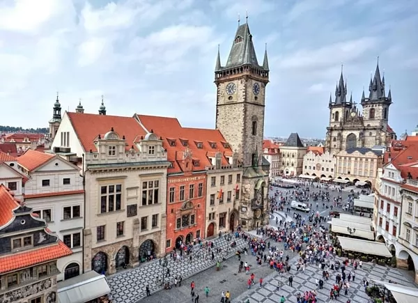 رحلة إلى مدينة براغ التشيكية بالفيديو Prague-travel_11617_2_1582891817