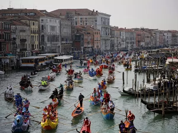 رحلة إلى مدينة البندقية الإيطالية بالفيديو  Venice-italy-travel_11633_2_1583571507