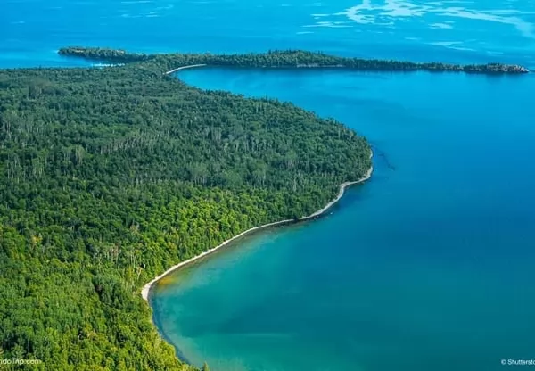 بحيرة سوبيريور من أجمل بحيرات كندا
